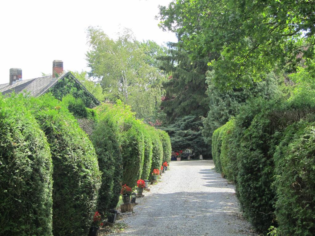 Domaine De La Carrauterie By Terre Insolite Sautin Exterior foto